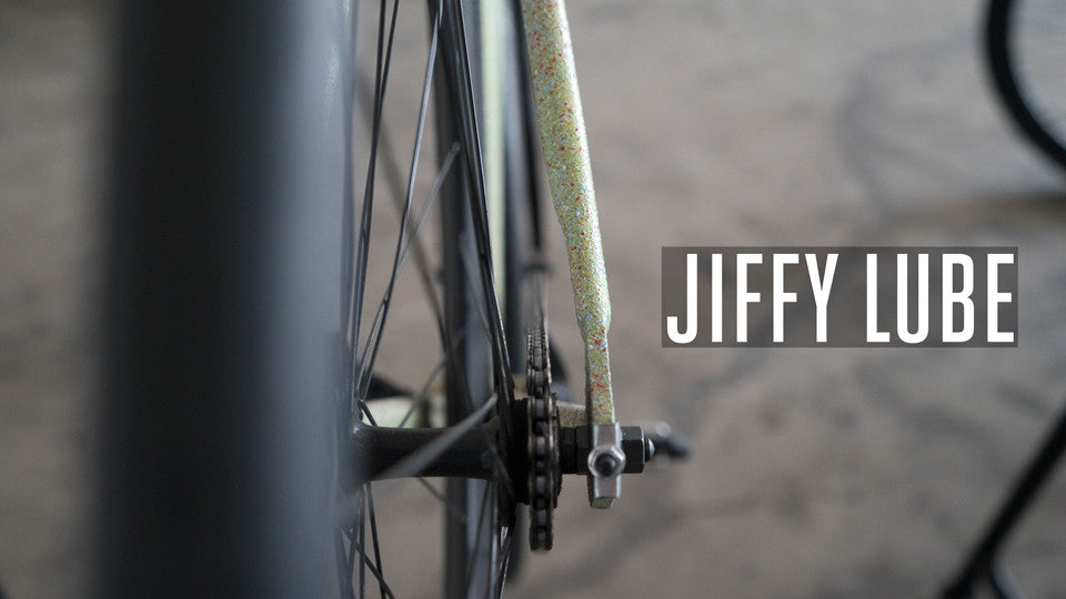 Jiffy Lube: How to clean and lube a chain, fast.